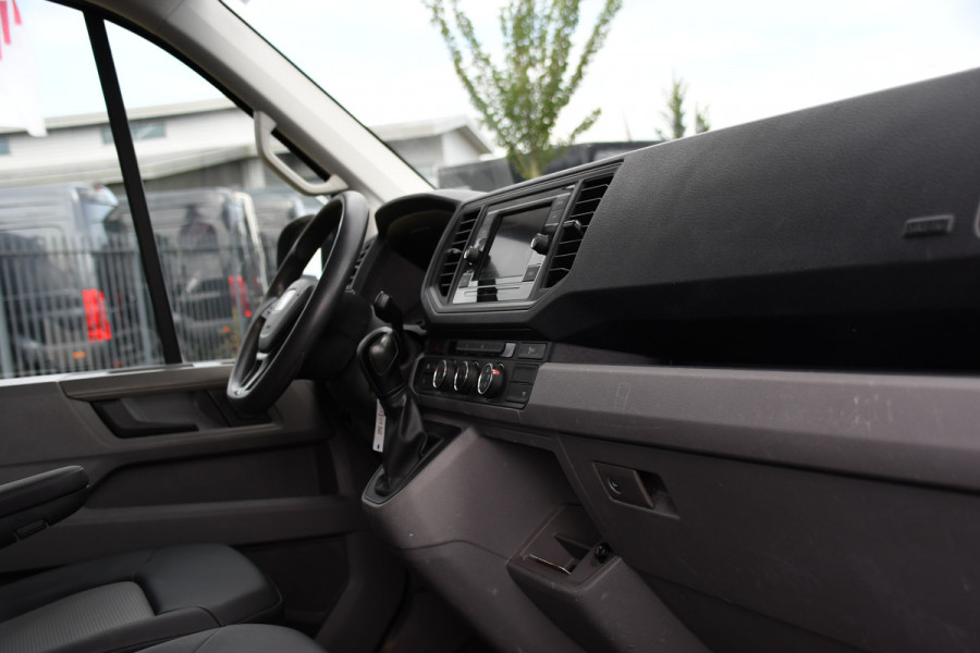 MAN TGE 3.140 35 2.0 L3H2 PB Edition Camera, Cruise, Carplay, LED, 140pk, Automaat, Multimedia, 3000kg Trekhaak, voorruit verwarming, Uniek!