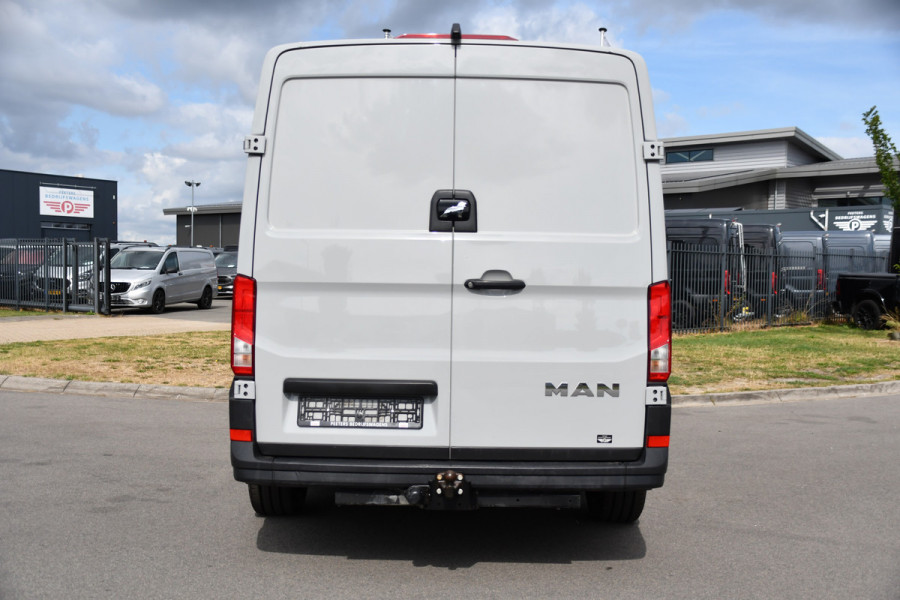 MAN TGE 3.140 35 2.0 L3H2 PB Edition Camera, Cruise, Carplay, LED, 140pk, Automaat, Multimedia, 3000kg Trekhaak, voorruit verwarming, Uniek!