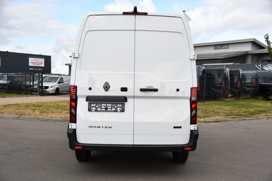 Renault Master E-Tech T35 L2H2 Extra long range 87 kWh Camera, Cruise, Carplay, LED, Clima, Stoelverwarming, Laadruimte Betimmering, 143pk, Virtual, Sensoren, Uniek!