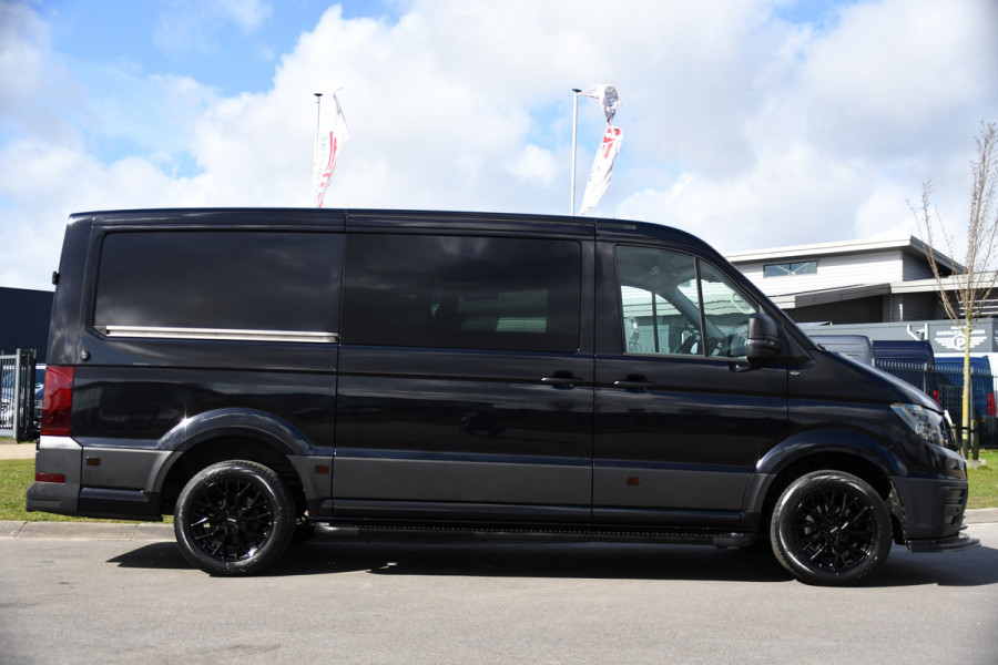 Volkswagen Crafter 35 2.0 TDI L3H2 DC Black Edition Cruise, Camera, Carplay, LED, Clima, Standkachel, Automaat, Stuurvervewarming, Uniek!