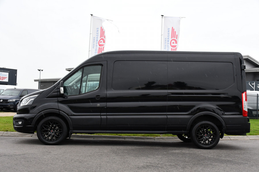 Ford Transit 350 2.0 TDCI L3H2 Black Edition Camera, Cruise, Carplay, 185pk, Xenon, Multimedia, Automaat, Trekhaak, Sensoren, Uniek!