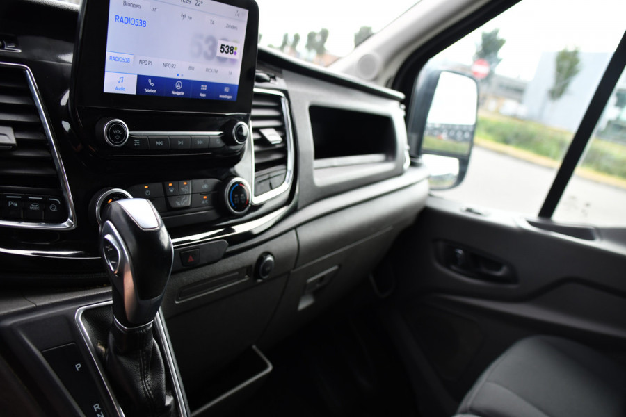 Ford Transit 350 2.0 TDCI L3H2 Black Edition Camera, Cruise, Carplay, 185pk, Xenon, Multimedia, Automaat, Trekhaak, Sensoren, Uniek!