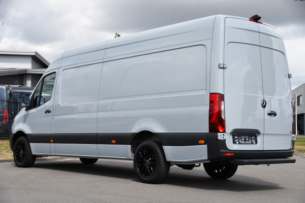 Mercedes-Benz Sprinter 317 1.9 CDI L3H2 RWD PB Edition NIEUW STAAT! Adaptieve Cruise, Camera, Carlay, LED, Standkachel, 170pk, Stoelverwarming, Dodehoek, Automaat, 3 Zitplaatsen, Uniek!