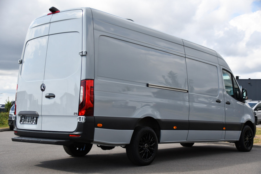 Mercedes-Benz Sprinter 317 1.9 CDI L3H2 RWD PB Edition NIEUW STAAT! Adaptieve Cruise, Camera, Carlay, LED, Standkachel, 170pk, Stoelverwarming, Dodehoek, Automaat, 3 Zitplaatsen, Uniek!