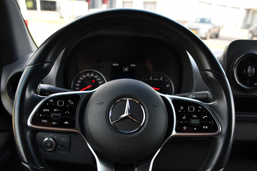 Mercedes-Benz Sprinter 317 1.9 CDI L3H2 RWD PB Edition NIEUW STAAT! Adaptieve Cruise, Camera, Carlay, LED, Standkachel, 170pk, Stoelverwarming, Dodehoek, Automaat, 3 Zitplaatsen, Uniek!