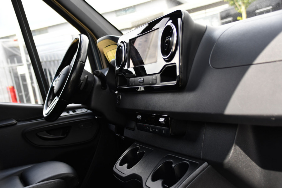 Mercedes-Benz Sprinter 315 1.9 CDI L1H1 PB Edition Adaptieve Cruise, Camera, Carplay, NAVI, LED, 10,5'' Mbux, LED, Automaat, Trekhaak, Stoelverwarming, Standkachel, Leder, Uniek!