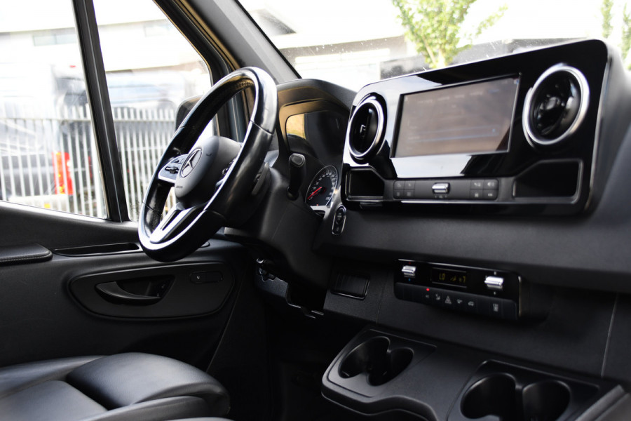 Mercedes-Benz Sprinter 315 1.9 CDI L1H1 PB Edition Adaptieve Cruise, Camera, Carplay, NAVI, LED, 10,5'' Mbux, LED, Automaat, Trekhaak, Stoelverwarming, Standkachel, Leder, Uniek!
