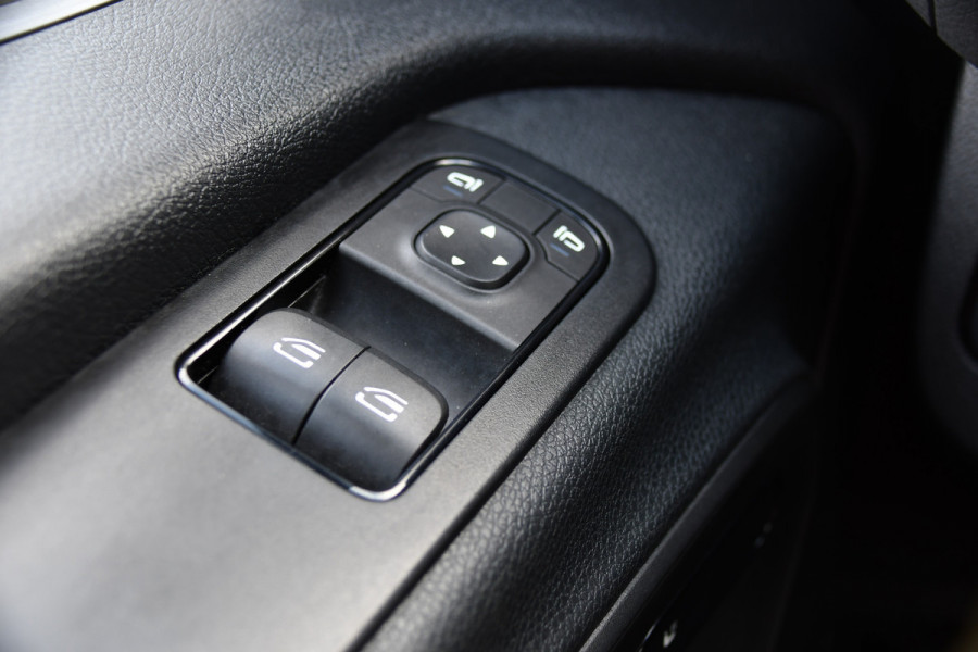 Mercedes-Benz Sprinter 315 1.9 CDI L1H1 PB Edition Adaptieve Cruise, Camera, Carplay, NAVI, LED, 10,5'' Mbux, LED, Automaat, Trekhaak, Stoelverwarming, Standkachel, Leder, Uniek!