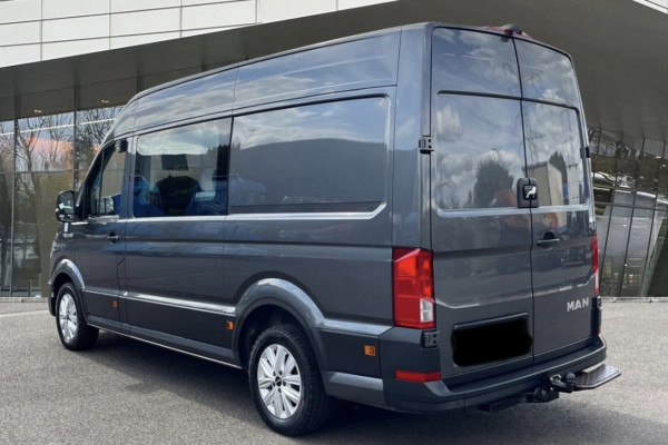 MAN TGE 3.180 35 2.0 L3H3 DC PB Edition Camera, Cruise, Carplay, LED, Automaat, Stoelverwarming, Leder, Trekhaak, Sensoren, Uniek!