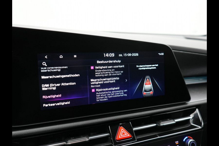 Kia Niro 1.6 GDi DynamicLine PHEV 182pk Dealer O.H | Adaptive Cruise | Camera | Lederen Sportstoelen & Stuurverwarming | Keyless | Apple Carplay | Pilot Assist | BLIS | Virtual | Navigatie | DAB | 16"L.M | Plug In Hybrid |