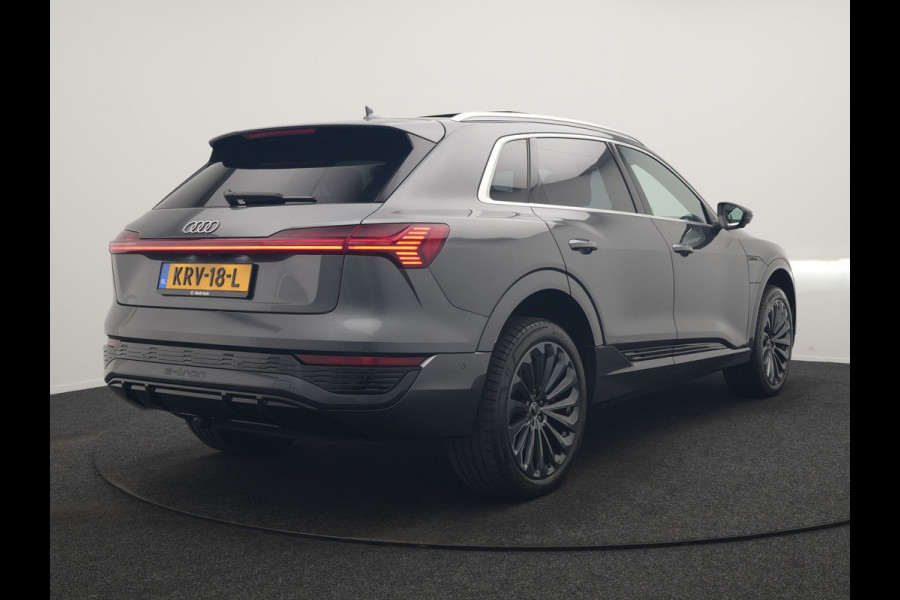 Audi Q8 e-tron 50 quattro S Line 95 kWh 340pk Dealer O.H | Luchtvering | Trekhaak Afn. | Adaptive Cruise | Bang & Olufsen | Head Up | 360 Camera | Lederen Sportstoelen & Stuur Verwarmd | Keyless | Apple Carplay | BLIS | Virtual | Navigatie | DAB | 21"L.M |