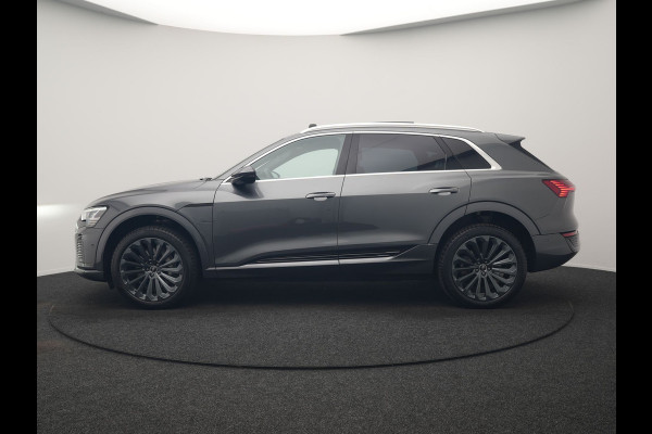 Audi Q8 e-tron 50 quattro S Line 95 kWh 340pk Dealer O.H | Luchtvering | Trekhaak Afn. | Adaptive Cruise | Bang & Olufsen | Head Up | 360 Camera | Lederen Sportstoelen & Stuur Verwarmd | Keyless | Apple Carplay | BLIS | Virtual | Navigatie | DAB | 21"L.M |