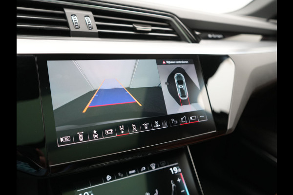 Audi Q8 e-tron 50 quattro S Line 95 kWh 340pk Dealer O.H | Luchtvering | Trekhaak Afn. | Adaptive Cruise | Bang & Olufsen | Head Up | 360 Camera | Lederen Sportstoelen & Stuur Verwarmd | Keyless | Apple Carplay | BLIS | Virtual | Navigatie | DAB | 21"L.M |