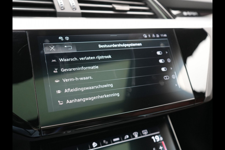 Audi Q8 e-tron 50 quattro S Line 95 kWh 340pk Dealer O.H | Luchtvering | Trekhaak Afn. | Adaptive Cruise | Bang & Olufsen | Head Up | 360 Camera | Lederen Sportstoelen & Stuur Verwarmd | Keyless | Apple Carplay | BLIS | Virtual | Navigatie | DAB | 21"L.M |