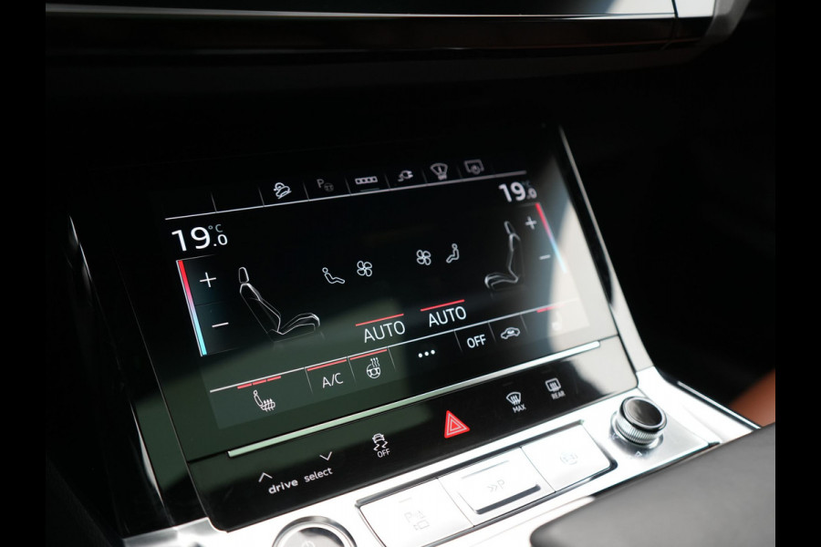 Audi Q8 e-tron 50 quattro S Line 95 kWh 340pk Dealer O.H | Luchtvering | Trekhaak Afn. | Adaptive Cruise | Bang & Olufsen | Head Up | 360 Camera | Lederen Sportstoelen & Stuur Verwarmd | Keyless | Apple Carplay | BLIS | Virtual | Navigatie | DAB | 21"L.M |