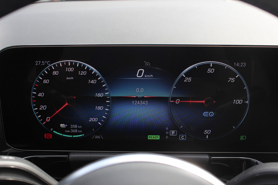 Mercedes-Benz EQA 250+ Luxury Line 71 kWh / SoH 93,4% / Camera / Leder / CarPlay / Keyless / 18'' / Stoelverwarming / DAB / Cruise Control