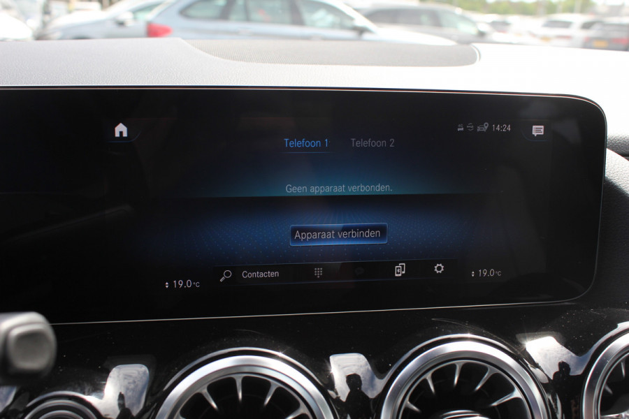 Mercedes-Benz EQA 250+ Luxury Line 71 kWh / SoH 93,4% / Camera / Leder / CarPlay / Keyless / 18'' / Stoelverwarming / DAB / Cruise Control