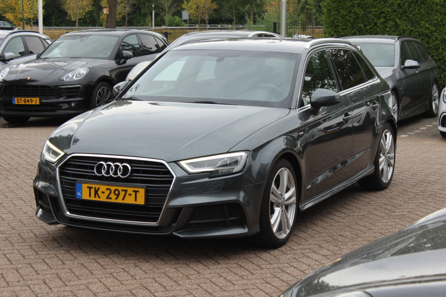 Audi A3 Sportback 1.0 TFSI Sport S Line Edition / Trekhaak / Navigatie / Parkeerhulp achter / Sportstoelen / Cruise Control / LED Koplampen