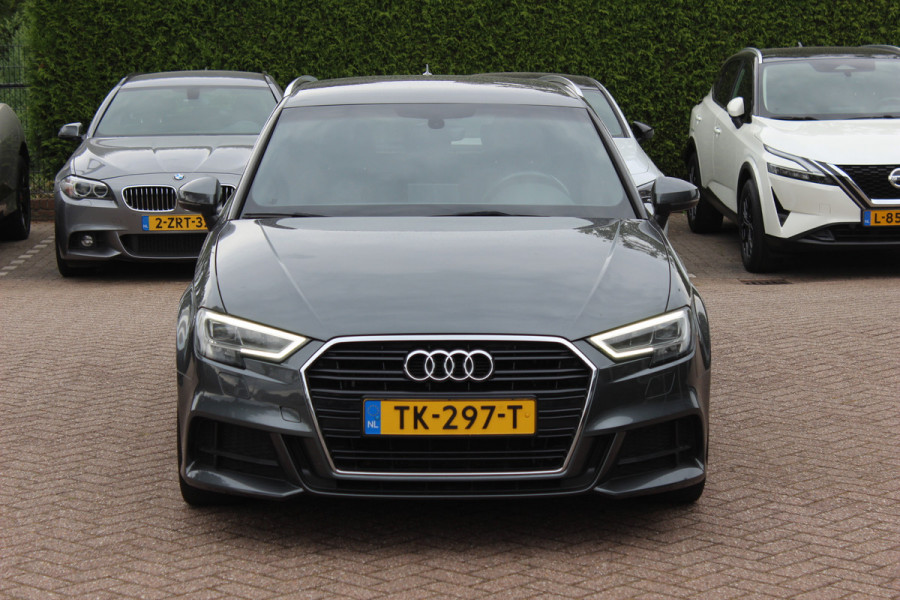 Audi A3 Sportback 1.0 TFSI Sport S Line Edition / Trekhaak / Navigatie / Parkeerhulp achter / Sportstoelen / Cruise Control / LED Koplampen