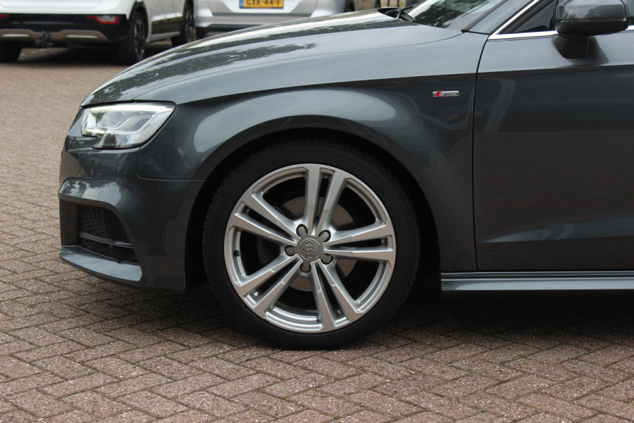 Audi A3 Sportback 1.0 TFSI Sport S Line Edition / Trekhaak / Navigatie / Parkeerhulp achter / Sportstoelen / Cruise Control / LED Koplampen