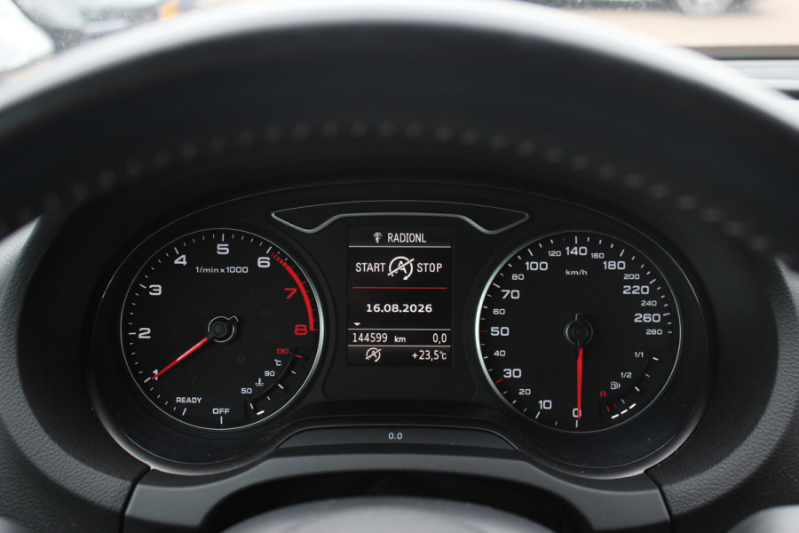 Audi A3 Sportback 1.0 TFSI Sport S Line Edition / Trekhaak / Navigatie / Parkeerhulp achter / Sportstoelen / Cruise Control / LED Koplampen