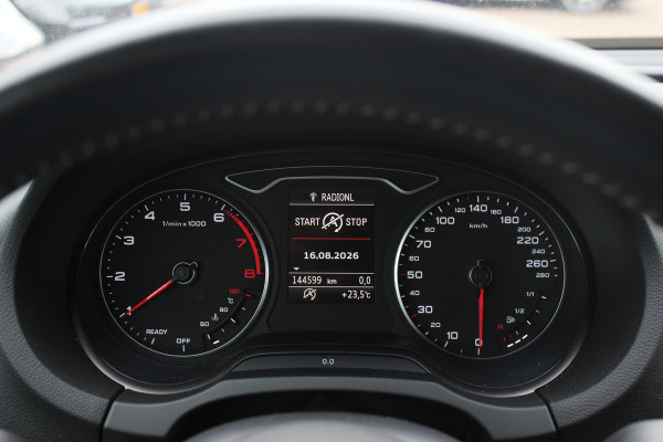 Audi A3 Sportback 1.0 TFSI Sport S Line Edition / Trekhaak / Navigatie / Parkeerhulp achter / Sportstoelen / Cruise Control / LED Koplampen