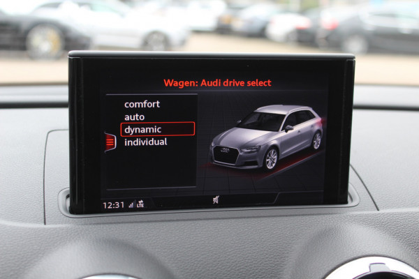 Audi A3 Sportback 1.0 TFSI Sport S Line Edition / Trekhaak / Navigatie / Parkeerhulp achter / Sportstoelen / Cruise Control / LED Koplampen
