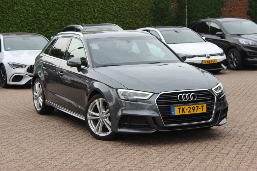 Audi A3 Sportback 1.0 TFSI Sport S Line Edition / Trekhaak / Navigatie / Parkeerhulp achter / Sportstoelen / Cruise Control / LED Koplampen