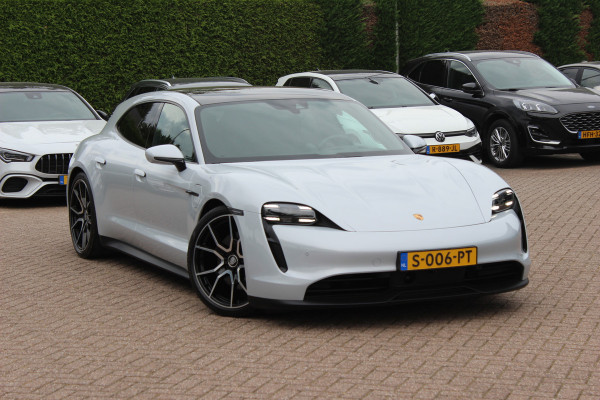 Porsche Taycan Sport Turismo 93 kWh / SoH 94,1% / Panoramadak / 360Camera / Luchtvering / Sportchrono / 21'' / Adaptieve Stoelen / Bose / Stoel+Stuurverwarming / Dodehoek / DAB / ACC / Warmtepomp