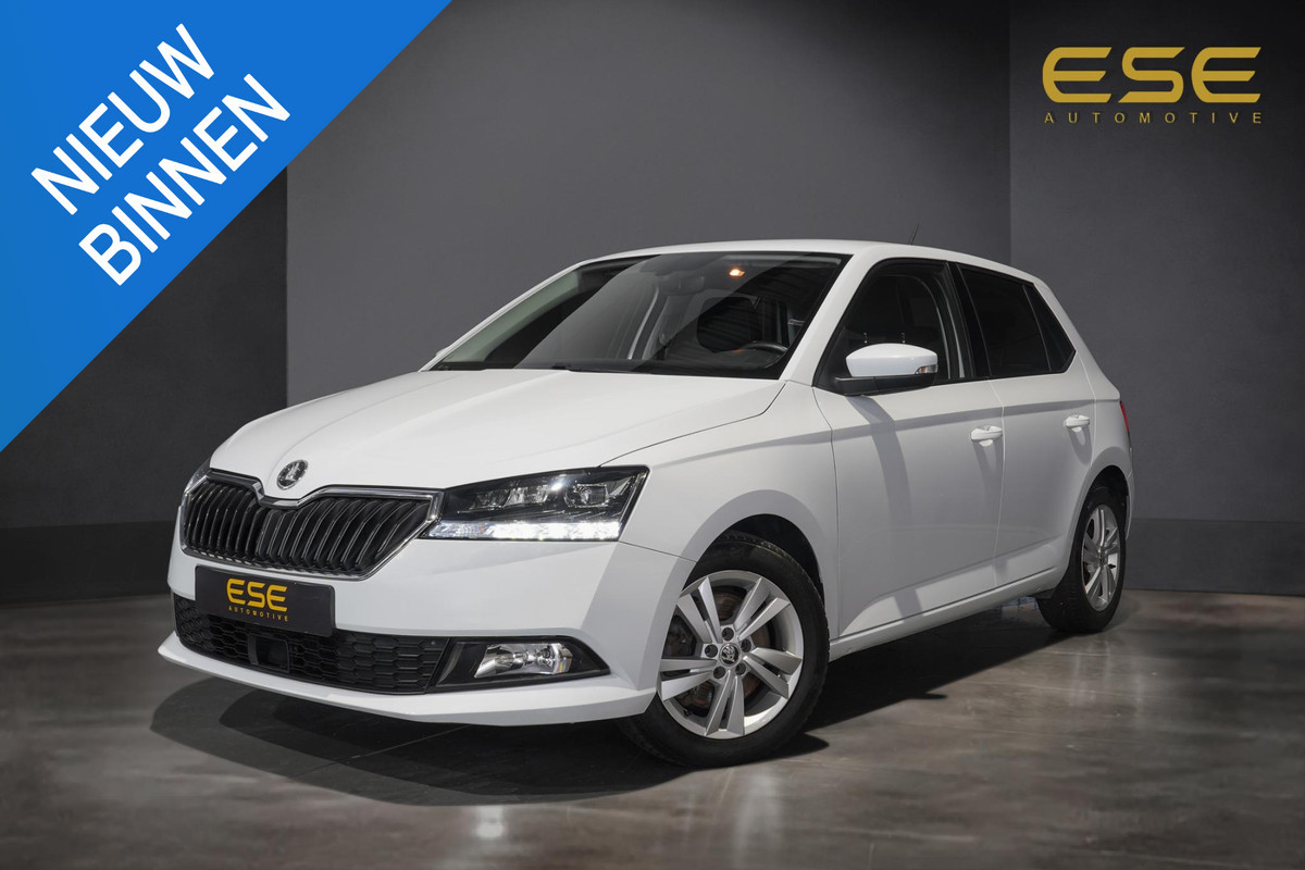 Škoda Fabia 1.0 TSI Ambition | Automaat | Camera | Carplay | Stoelverwarming | Climate