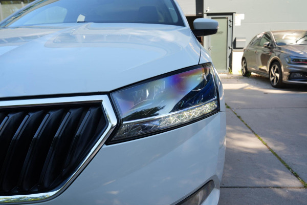 Škoda Fabia 1.0 TSI Ambition | Automaat | Camera | Carplay | Stoelverwarming | Climate