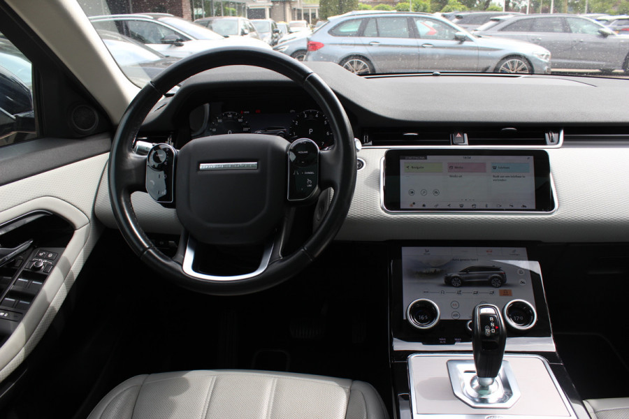 Land Rover Range Rover Evoque 2.0 P200 AWD SE / Panoramadak / Camera / Leder / 18'' / Elektr. Stoelen / Virtual Cockpit / Cruise Control