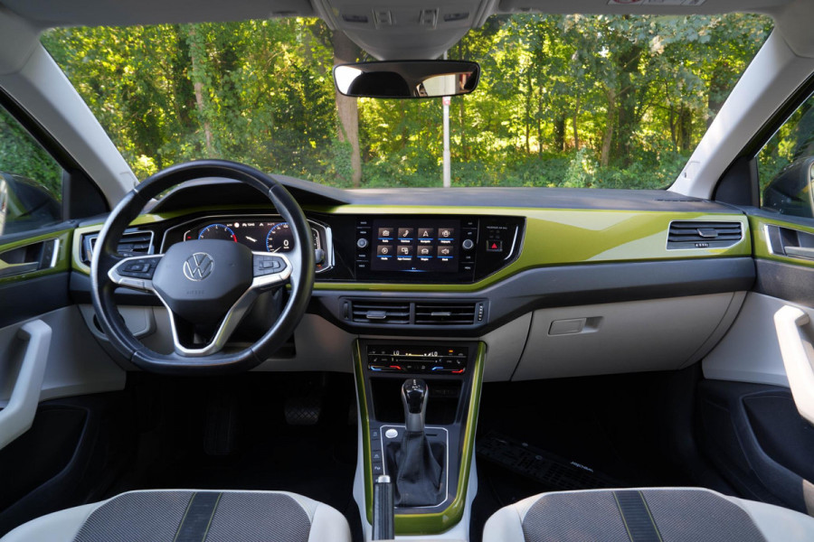Volkswagen Taigo 1.0 TSI Style | Stoelverwarming | Camera | Keyles | Carplay | IQ Light