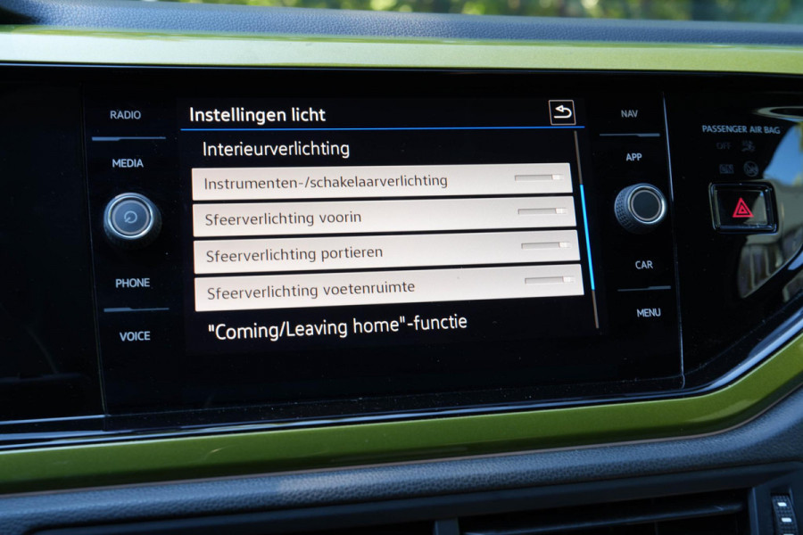Volkswagen Taigo 1.0 TSI Style | Stoelverwarming | Camera | Keyles | Carplay | IQ Light
