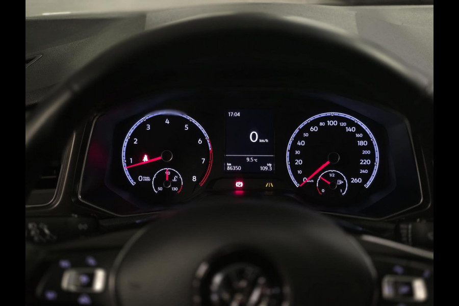 Volkswagen T-Roc 1.5 TSI Style |STUUR/STOELVERW.|ACC|CAMERA