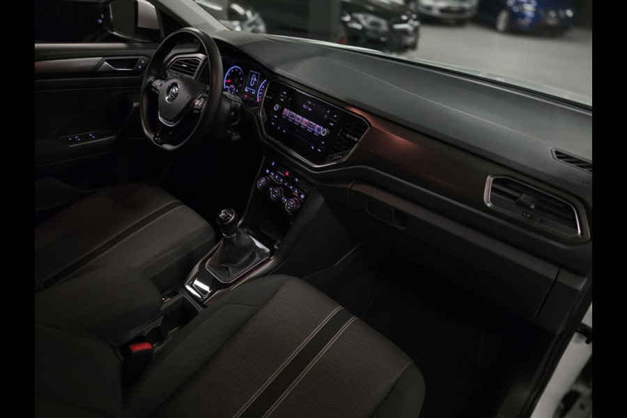 Volkswagen T-Roc 1.5 TSI Style |STUUR/STOELVERW.|ACC|CAMERA