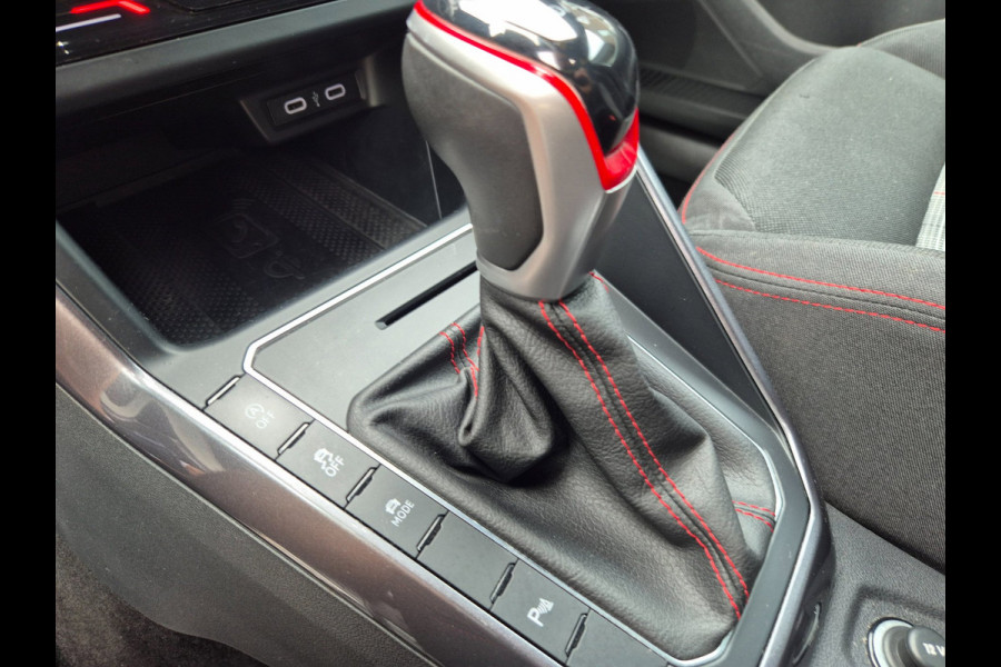 Volkswagen POLO 2.0 GTI TSI Automaat Virtual dash IQ. Light Camera Super gaaf 2.0 TSI GTI