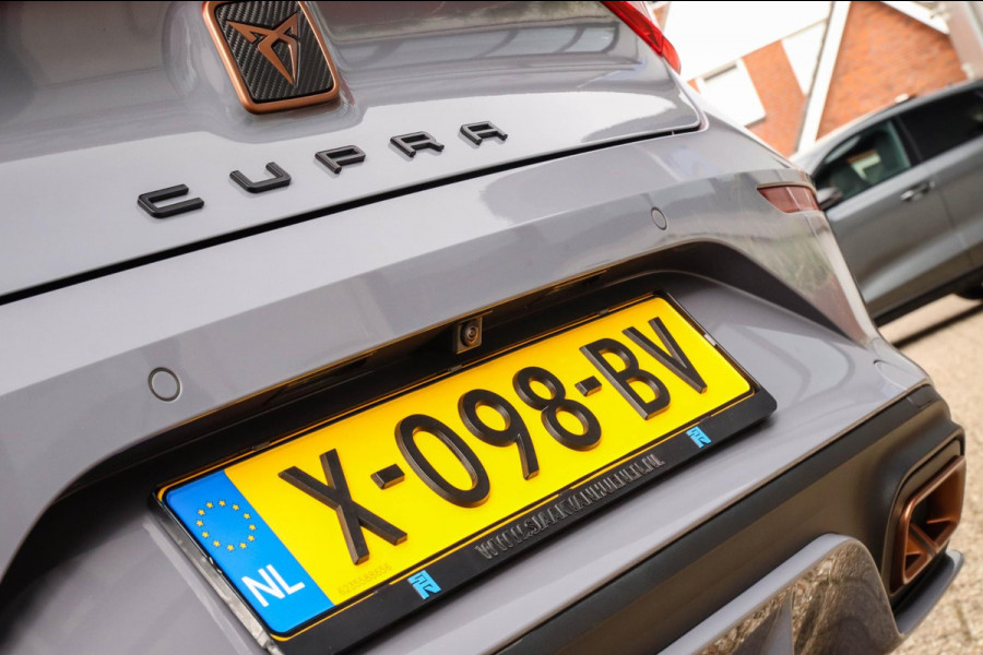 CUPRA Leon 1.4 e-Hybrid VZ Copper Edition 245pk DSG! 1e|Panoramadak|Virtual Cockpit|LED Matrix|Kuipstoelen elektrisch|NAVI|Camera