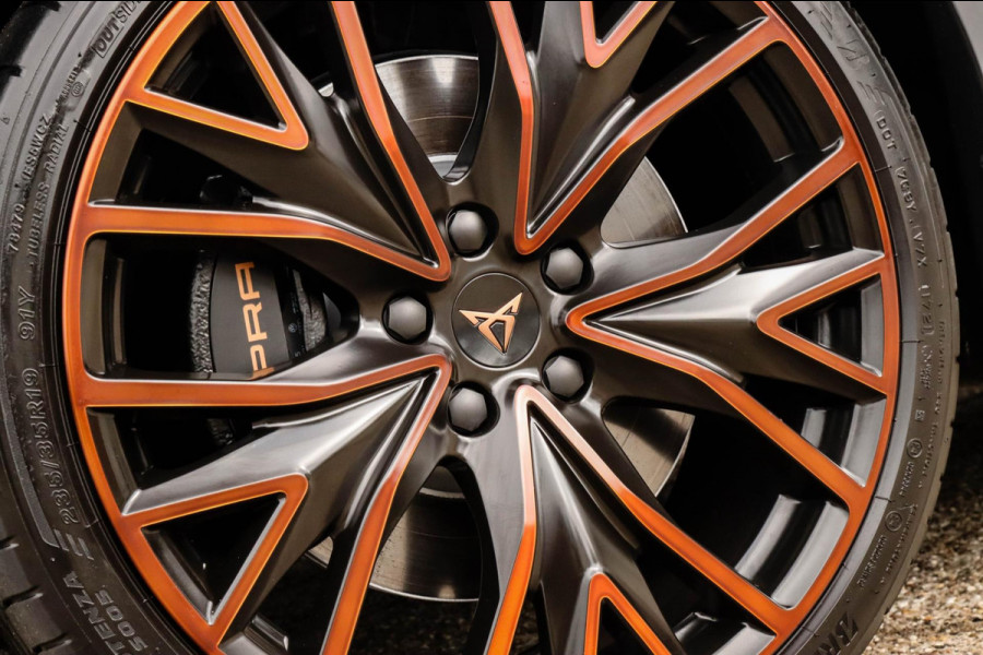 CUPRA Leon 1.4 e-Hybrid VZ Copper Edition 245pk DSG! 1e|Panoramadak|Virtual Cockpit|LED Matrix|Kuipstoelen elektrisch|NAVI|Camera
