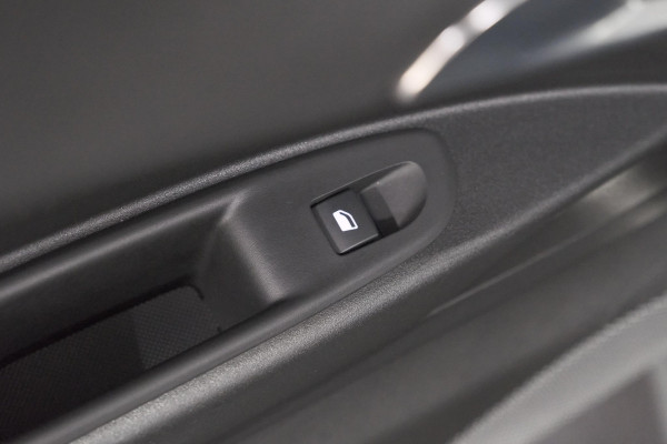 Fiat 600 1.2 Hybrid 110 Urban | Camera | Dodehoekdetectie | Keyless | Apple Caprlay
