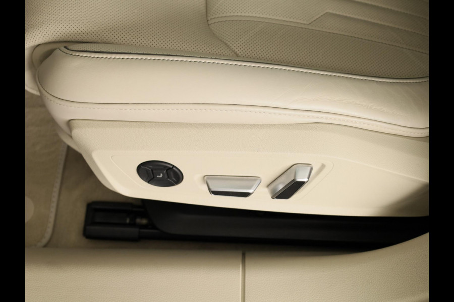 Audi A6 Limousine 50 TFSI e quattro Advanced edition 299pk | Private lease vanaf €908 | Panoramadak | Head Up display | B&O Audio  | Elektrisch verstelbare voorstoelen met geheugen