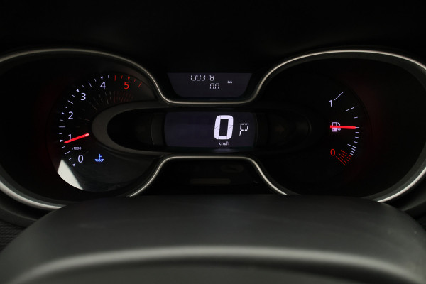 Renault Trafic 2.0 dCi Automaat 145 T29 L2H1 DC 5-zits Camera, Climate Control, Apple CarPlay, Navigatie, Trekhaak 17"