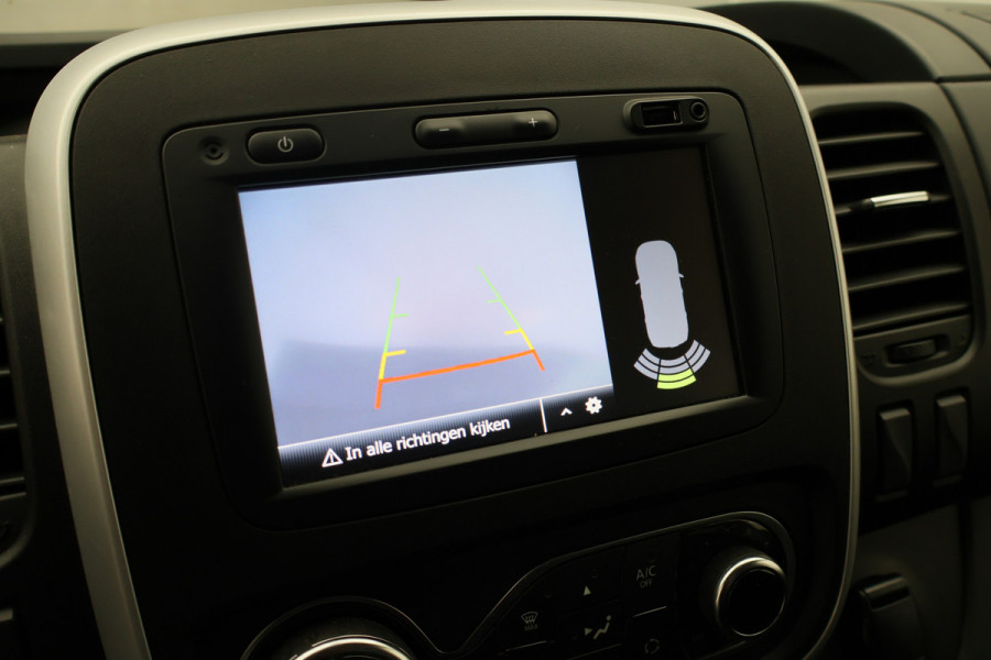 Renault Trafic 2.0 dCi Automaat 145 T29 L2H1 DC 5-zits Camera, Climate Control, Apple CarPlay, Navigatie, Trekhaak 17"