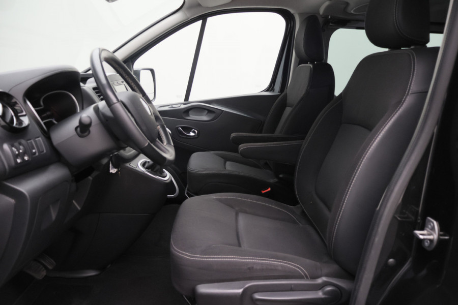 Renault Trafic 2.0 dCi Automaat 145 T29 L2H1 DC 5-zits Camera, Climate Control, Apple CarPlay, Navigatie, Trekhaak 17"