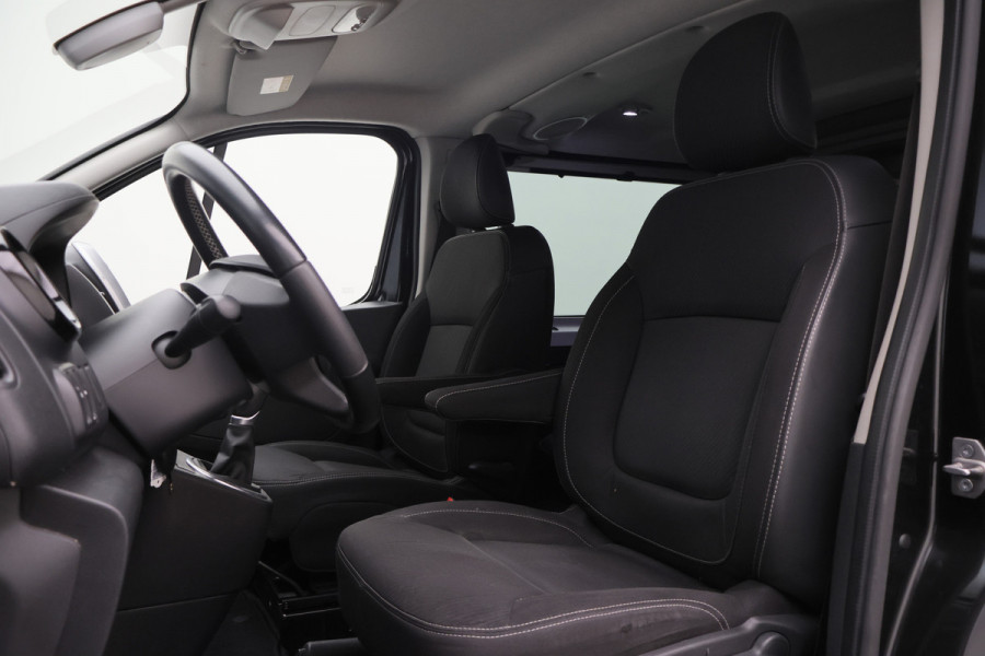 Renault Trafic 2.0 dCi Automaat 145 T29 L2H1 DC 5-zits Camera, Climate Control, Apple CarPlay, Navigatie, Trekhaak 17"