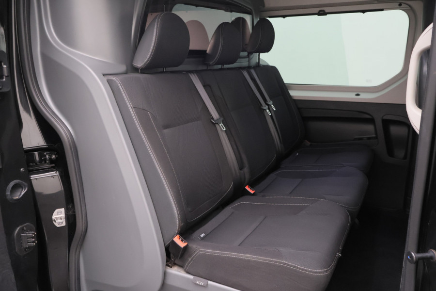 Renault Trafic 2.0 dCi Automaat 145 T29 L2H1 DC 5-zits Camera, Climate Control, Apple CarPlay, Navigatie, Trekhaak 17"