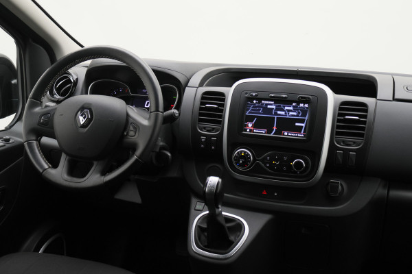 Renault Trafic 2.0 dCi Automaat 145 T29 L2H1 DC 5-zits Camera, Climate Control, Apple CarPlay, Navigatie, Trekhaak 17"