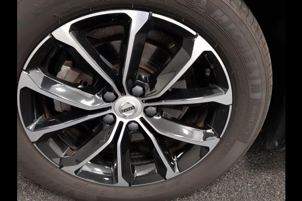 Volvo V60 2.0 B4 197 pk Automaat Momentum Pro Navigatie Climate control Adaptive cruise Control Led DAB Electrisch bedienbare achterklep Parkeer sensoren
