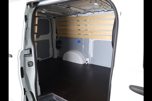 Volkswagen Transporter 2.0 TDI L1H1 28 Life Intro 110 pk Verlengde garantie | Navigatie via App | Autom. airco | Parkeersensoren | Achteruitrijcamera |