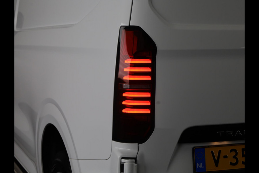 Volkswagen Transporter 2.0 TDI L1H1 28 Life Intro 110 pk Verlengde garantie | Navigatie via App | Autom. airco | Parkeersensoren | Achteruitrijcamera |